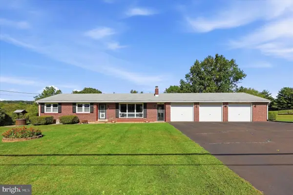 2120 Branch Rd, PERKASIE, PA 18944