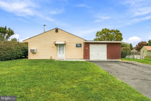 265 Wyandotte Rd, FAIRLESS HILLS, PA 19030