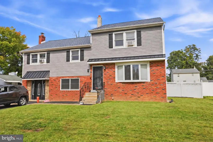 379 Kalmia St, Warminster, PA 18974 - #2