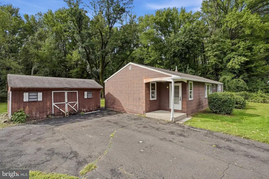 2584 Galloway Rd, Bensalem, PA 19020 - #3