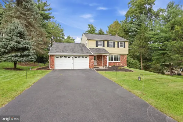 201 Creekwood Dr, FEASTERVILLE TREVOSE, PA 19053