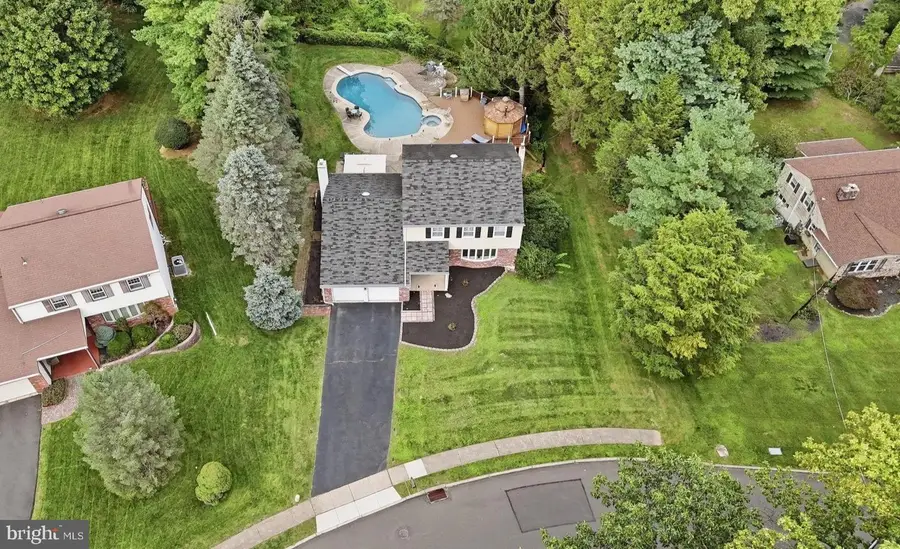 201 Creekwood Dr, Feasterville Trevose, PA 19053 - #3