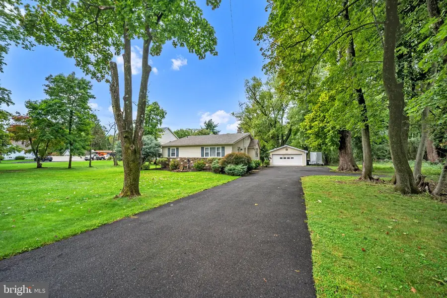 2268 Bristol Rd, Warrington, PA 18976 - #3