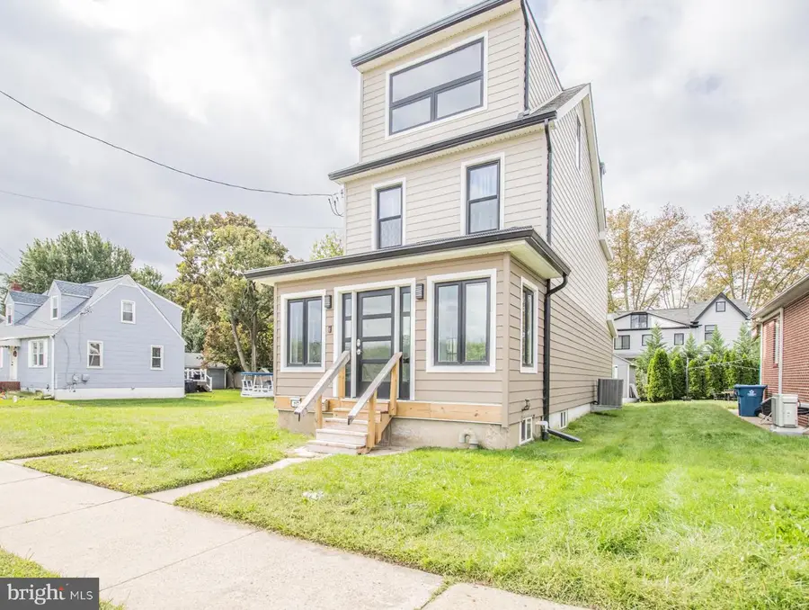117 Park Ave, Morrisville, PA 19067 - #2