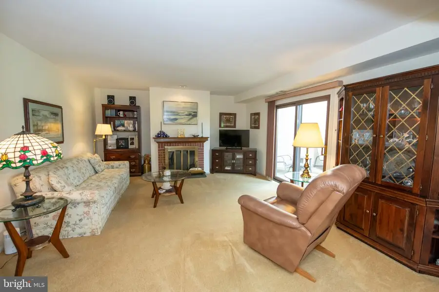 79 Golf Club Dr, Langhorne, PA 19047 - #3