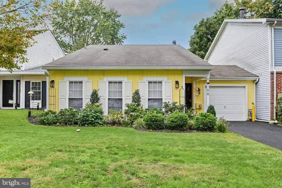 166 Bucks Meadow Ln, Newtown, PA 18940 - #3