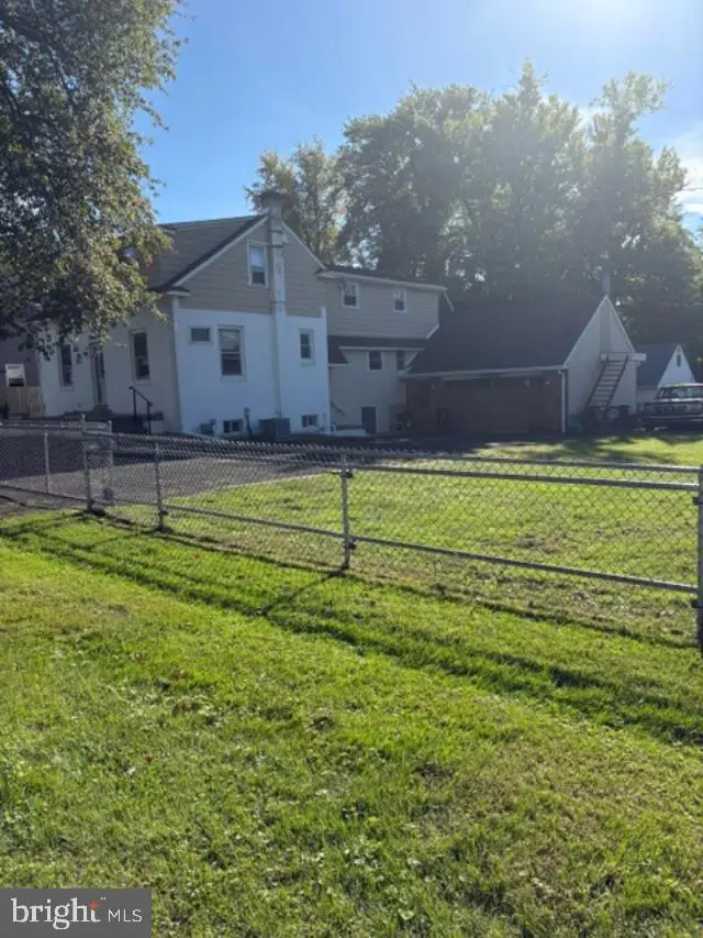1124 Lowell Ave, Bensalem, PA 19020 - #2