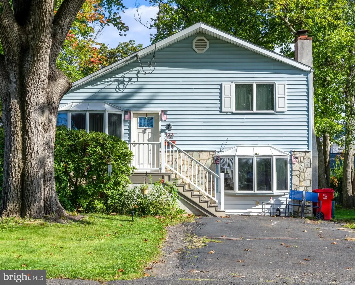 423 Sunnemeade Ave, Warminster, PA 18974 - #1