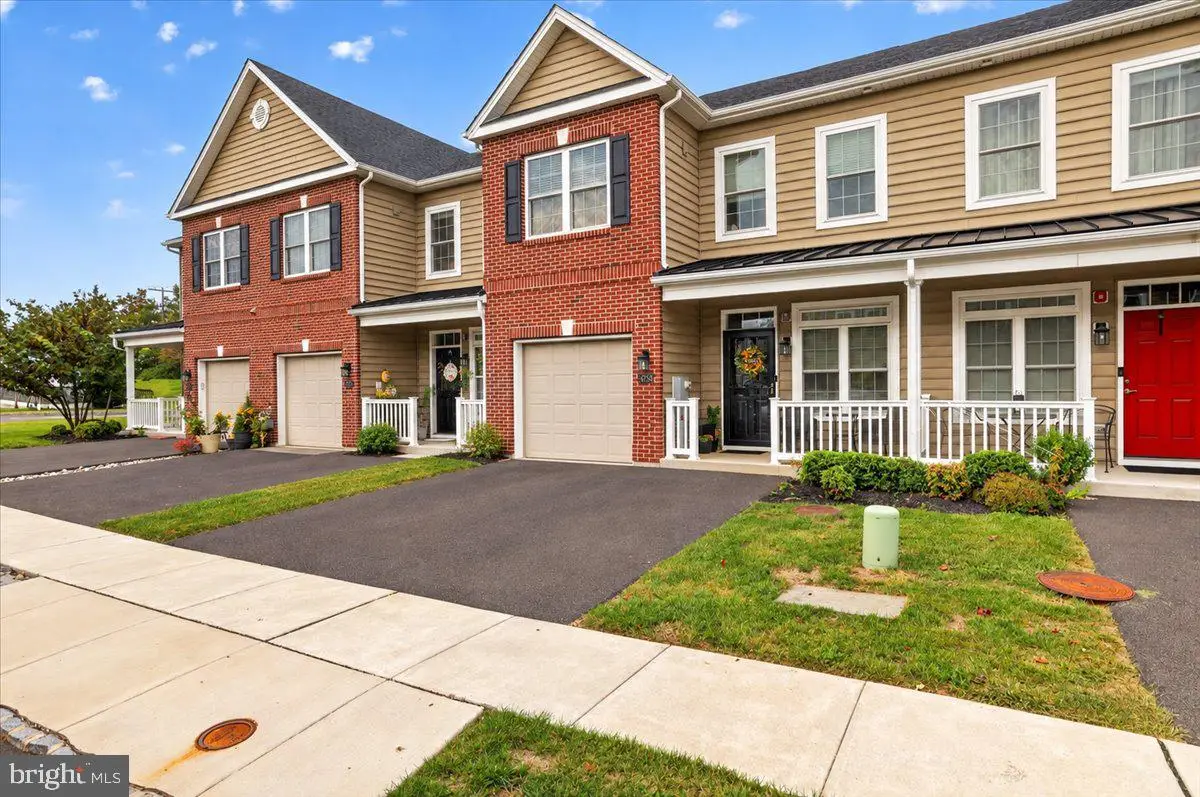 16789 River View Cir, Bristol, PA 19007 - #1