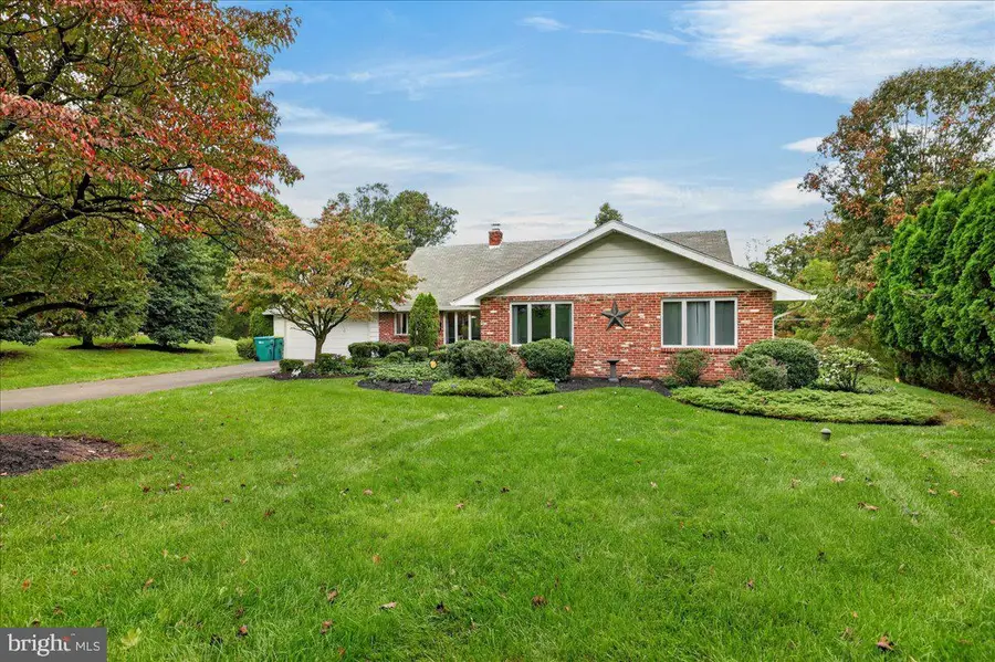 571 Valley View Rd, Langhorne, PA 19047 - #2