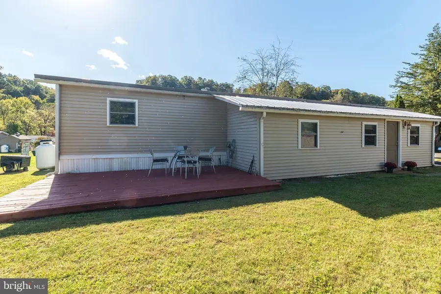 15 Red Cliff Village Ln, Upper Black Eddy, PA 18972 - #3