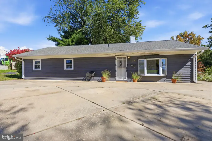 324 Devon Rd, Fairless Hills, PA 19030 - #2