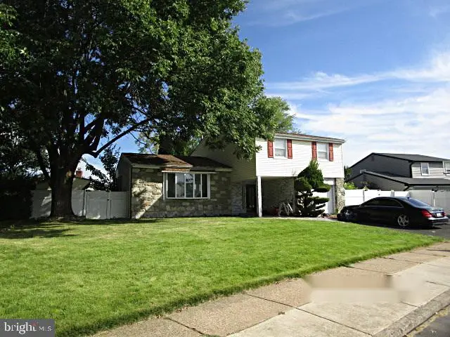3582 West Dr, Bensalem, PA 19020 - #2