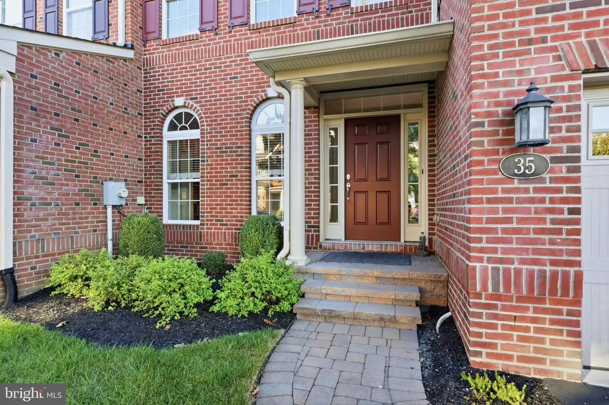 35 Rittenhouse Cir, Newtown, PA 18940 - #1