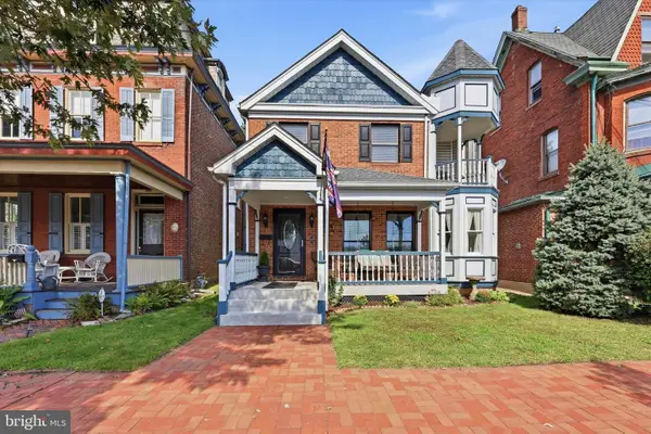 805 Radcliffe St, BRISTOL, PA 19007