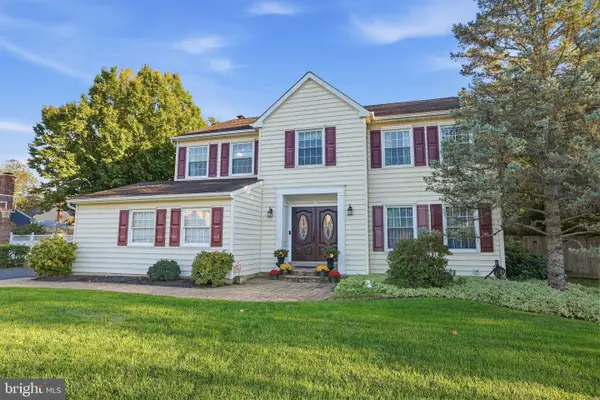 2093 E Wellington Rd, NEWTOWN, PA 18940