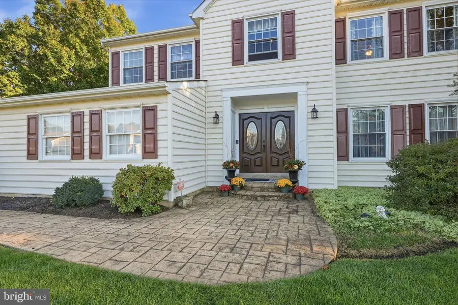 2093 E Wellington Rd, Newtown, PA 18940 - #2