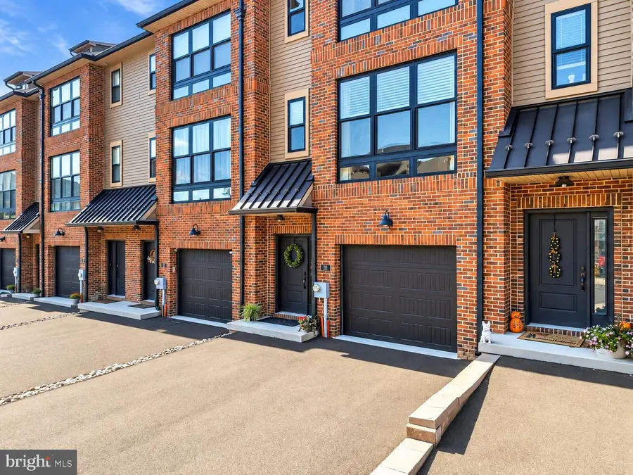 10 Sienna Pl, Feasterville Trevose, PA 19053 - #3