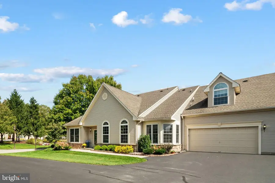6 Shady Brook Dr, Langhorne, PA 19047 - #2