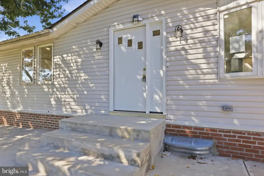 543 Old Street Rd, Lower Southampton, PA 19053 - #2