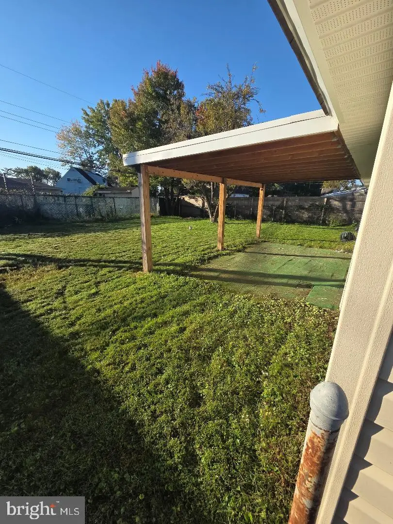 42 Indian Red Rd, Levittown, PA 19057 - #3