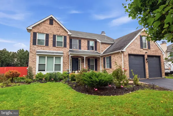 2628 Woodsview Dr, BENSALEM, PA 19020