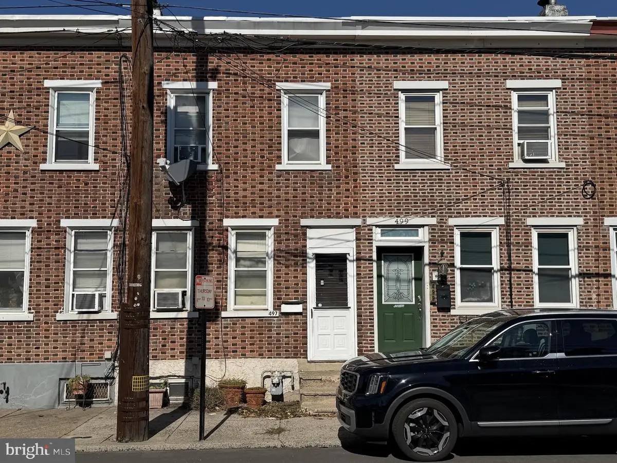 497 Pond St, Bristol, PA 19007 - #1