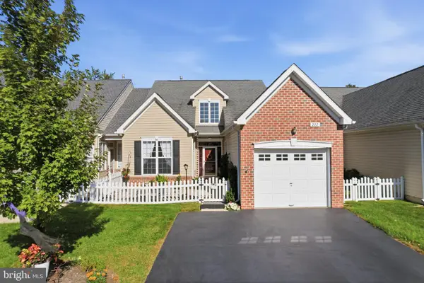 222 Dorchester Dr, SELLERSVILLE, PA 18960