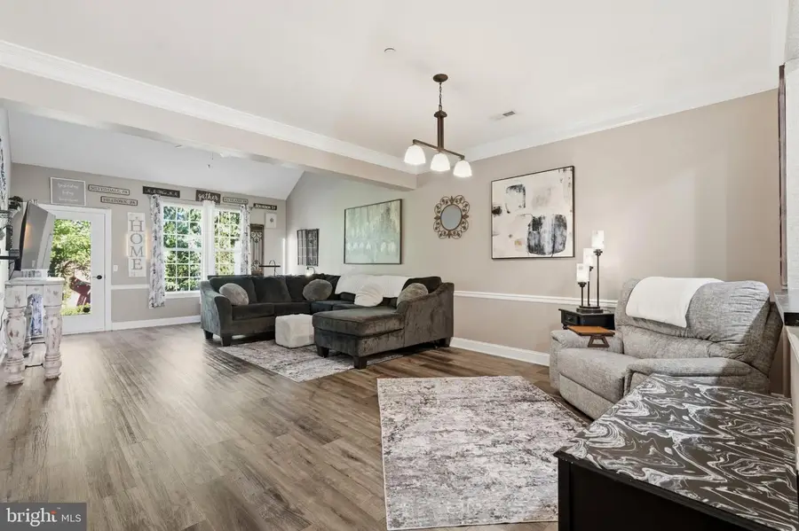 222 Dorchester Dr, Sellersville, PA 18960 - #2