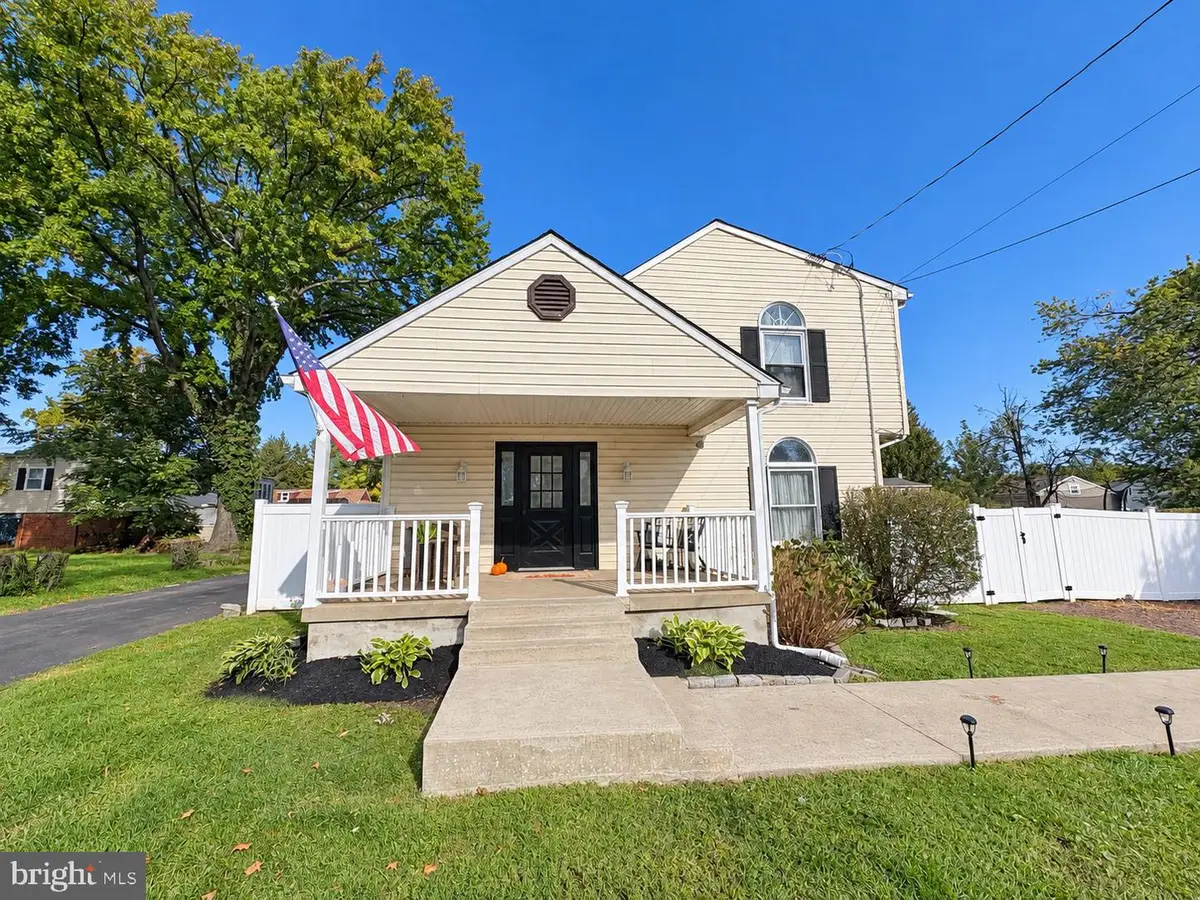823 Olive St, Langhorne, PA 19047 - #1