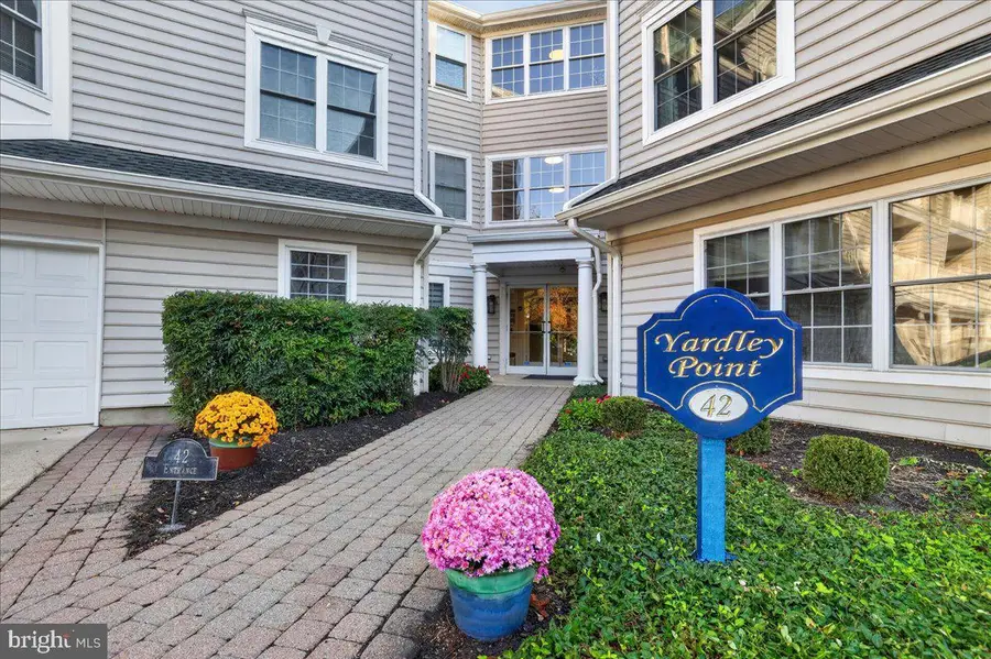 42 W College Ave #220, Yardley, PA 19067 - #3