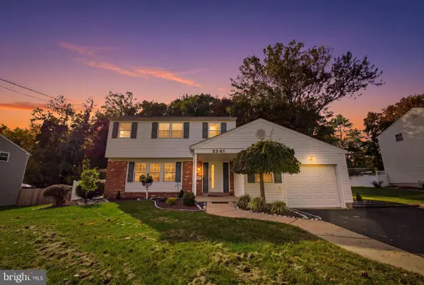 2241 Blackhorse Dr, WARRINGTON, PA 18976