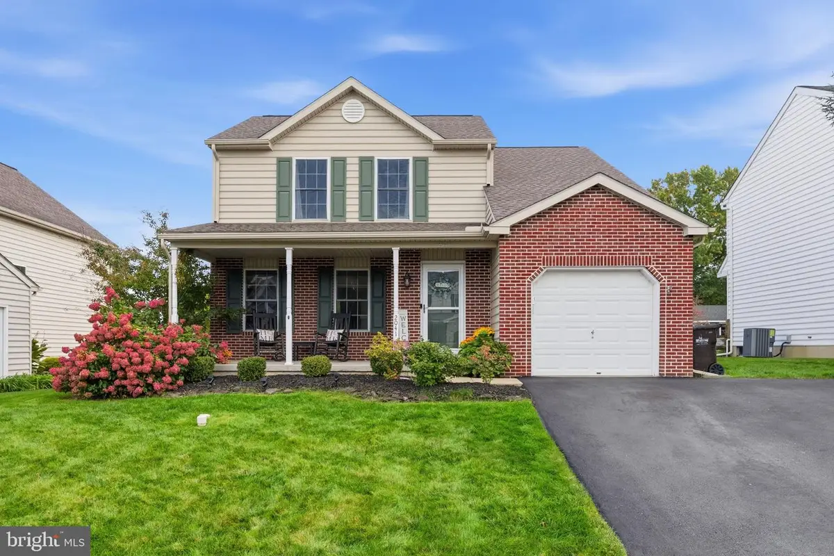 2041 Valley View Dr, Quakertown, PA 18951 - #1