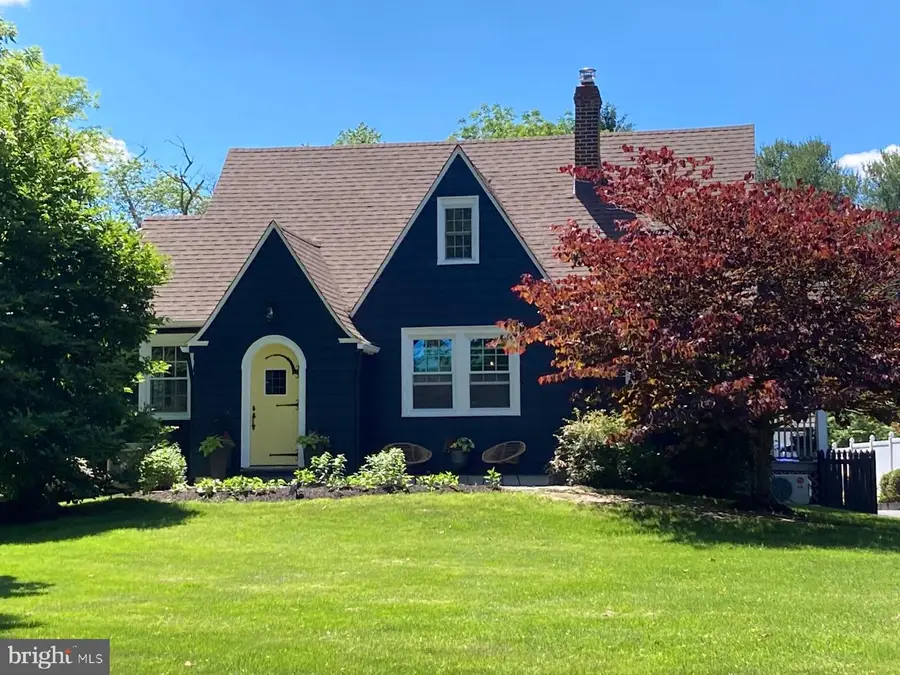 911 River Rd, Upper Black Eddy, PA 18972 - #2