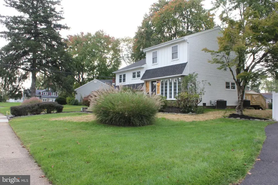 972 Windsor Rd, Warminster, PA 18974 - #2