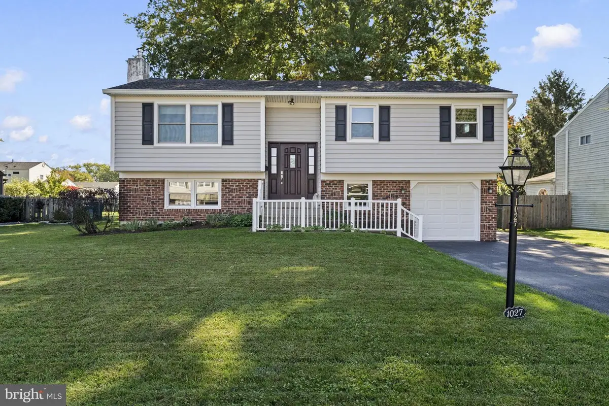 1027 Oakwood Dr, Warminster, PA 18974 - #1