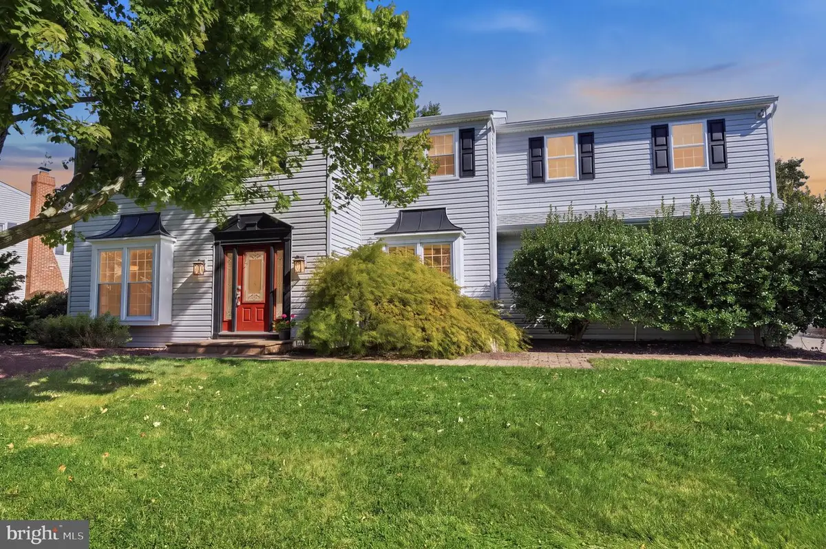 121 Brook Dr, Holland, PA 18966 - #1