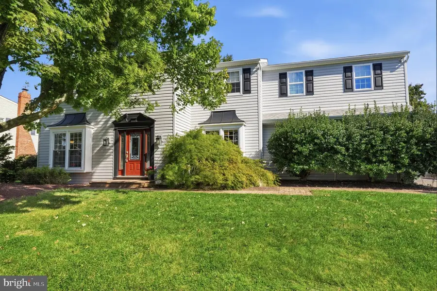 121 Brook Dr, Holland, PA 18966 - #2