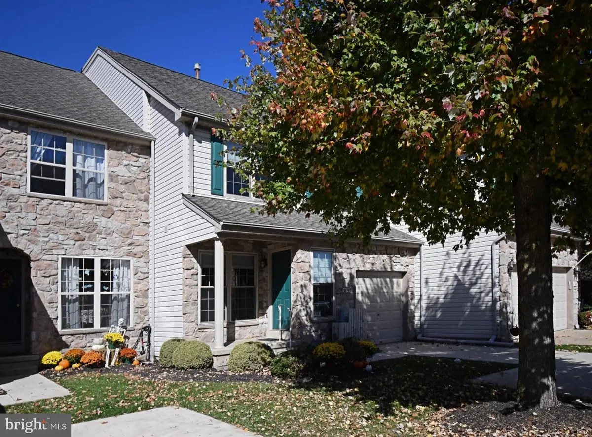 3674 W Long Ln, Doylestown, PA 18902 - #1
