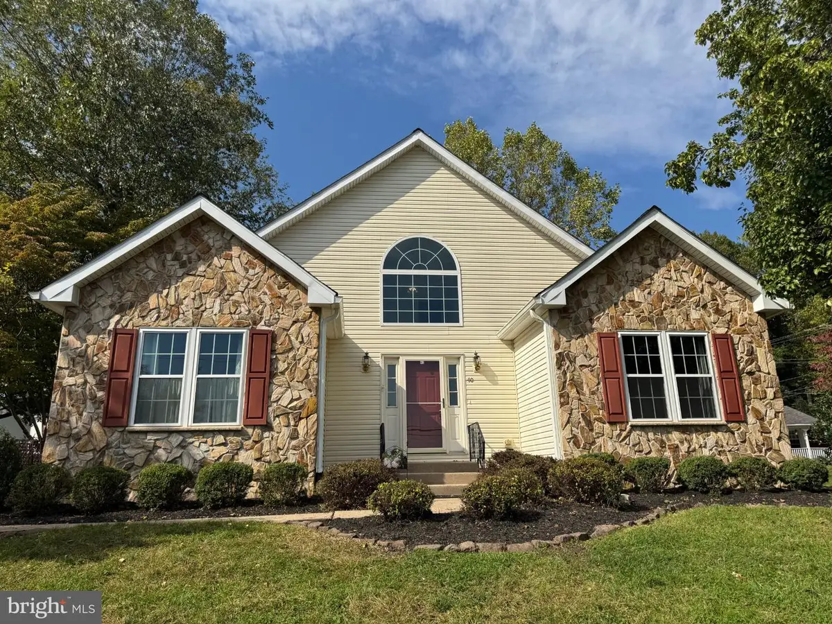 40 Valley View Dr, Langhorne, PA 19053 - #1