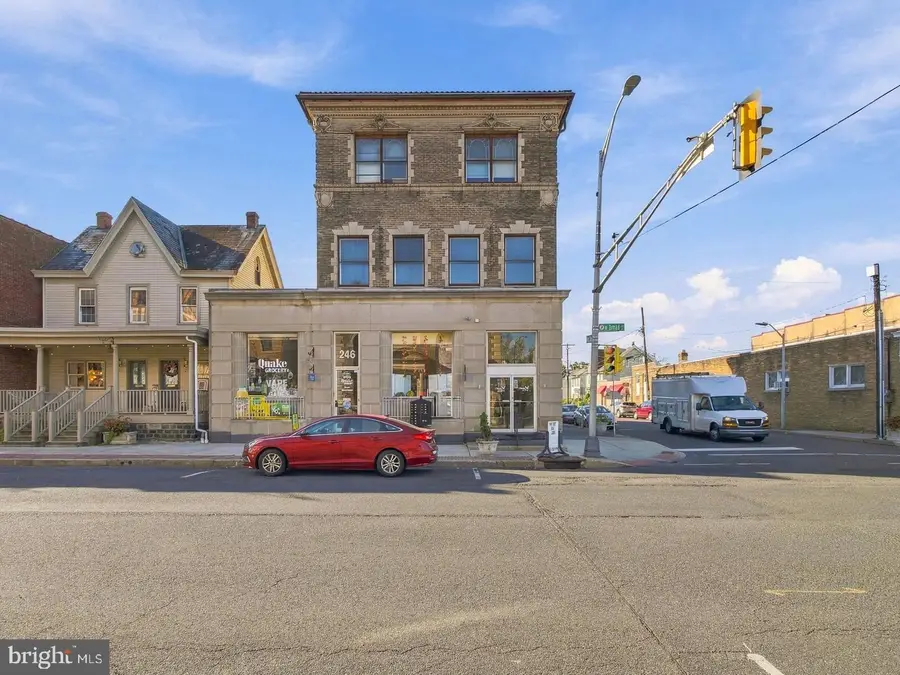 242-248 W Broad St, Quakertown, PA 18951 - #3