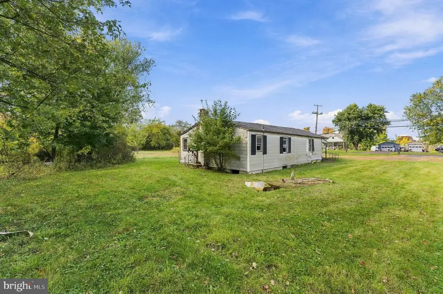 28 Almont Rd, Sellersville, PA 18960 - #3