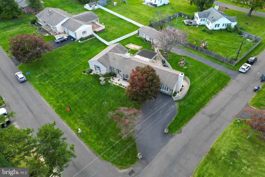 103 S Eastview Ave, Lower Southampton, PA 19053 - #3