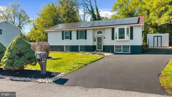 820 Walnut Ave, BENSALEM, PA 19020