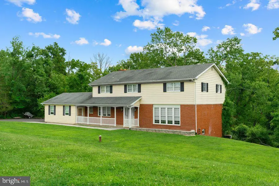 112 Beaumont Dr, Newtown, PA 18940 - #3