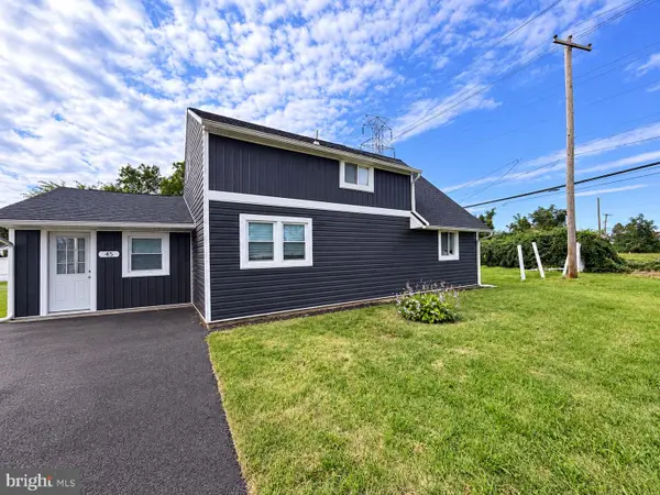 45 Inwood Rd, LEVITTOWN, PA 19057