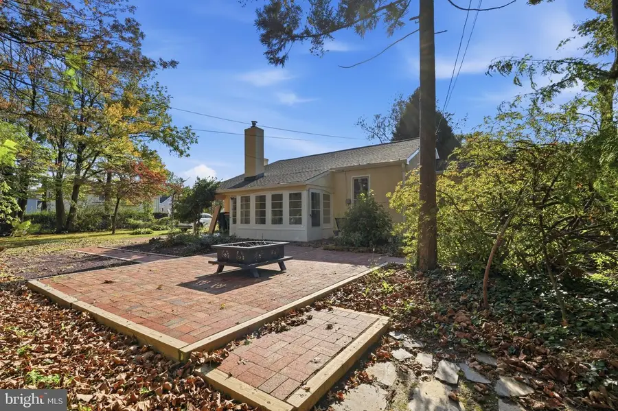 628 Hulmeville Rd, Langhorne, PA 19047 - #3