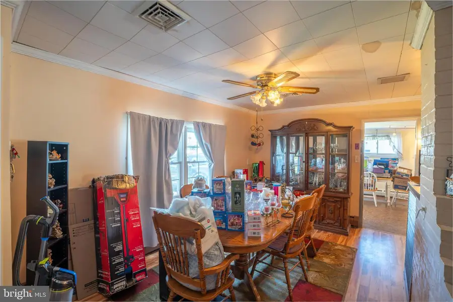 36 Elm Ln, Levittown, PA 19054 - #3