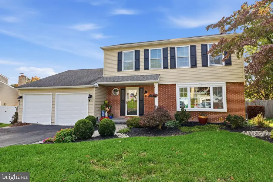 126 Hampton Dr, Langhorne, PA 19047 - #2