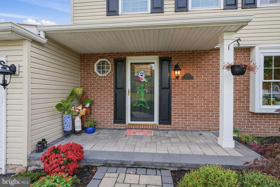 126 Hampton Dr, Langhorne, PA 19047 - #3